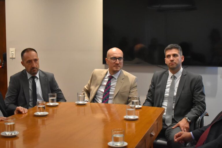 e5518528-0258-4dd2-a190-9c88a0e425bd